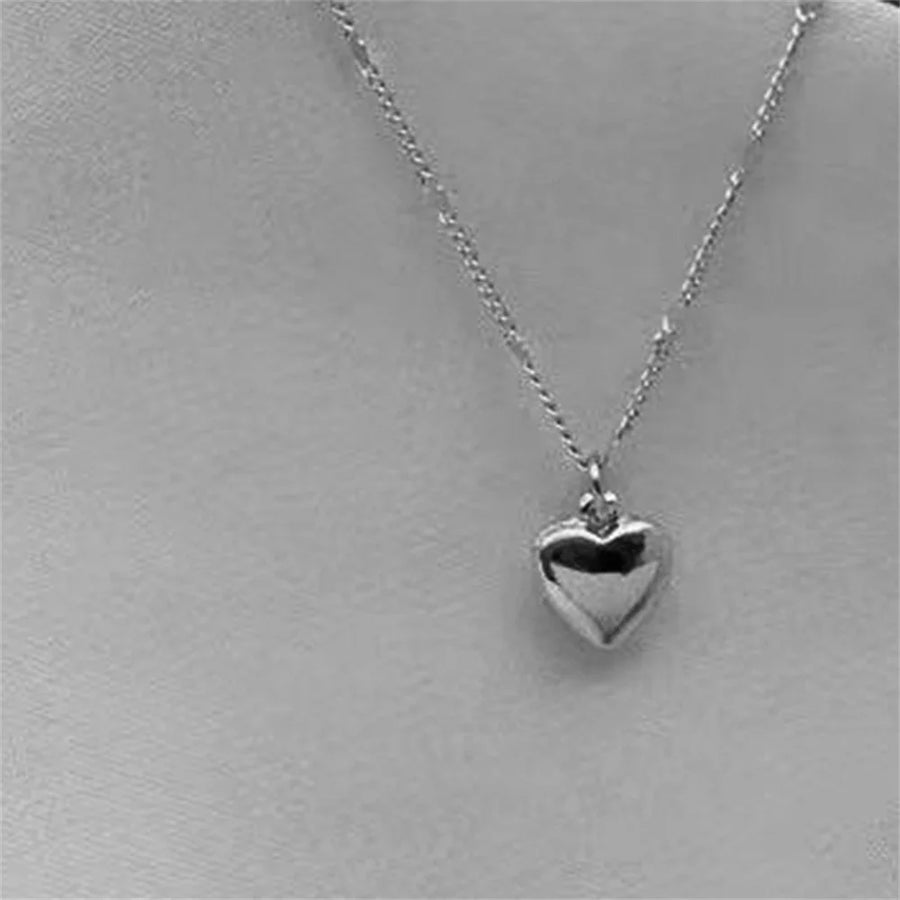 Collar de cadena de clavícula con un corazon