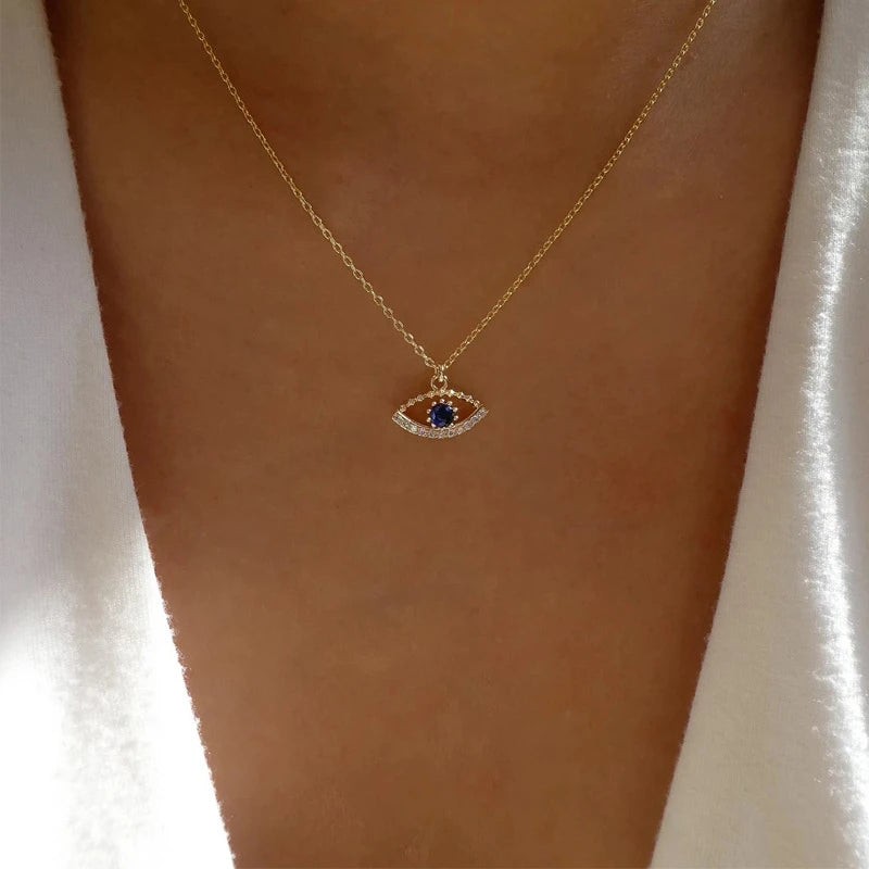 Exquisito collar de mal de ojo con diamantes de imitación