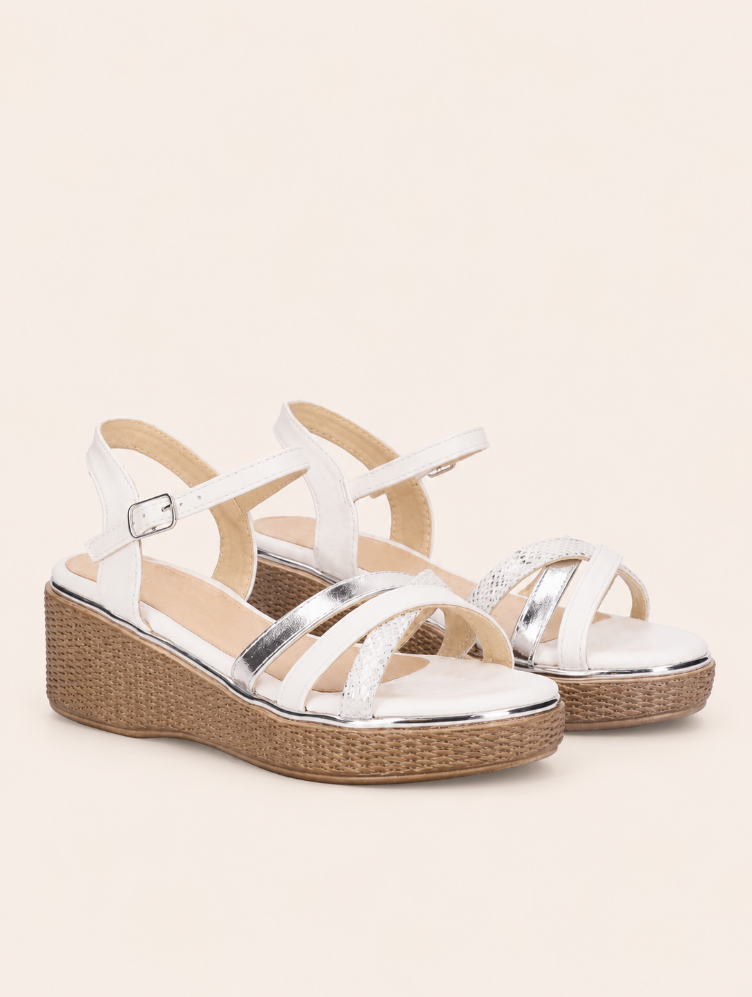 Sandalias de Cuña con Tiras Cruzadas Decorativas