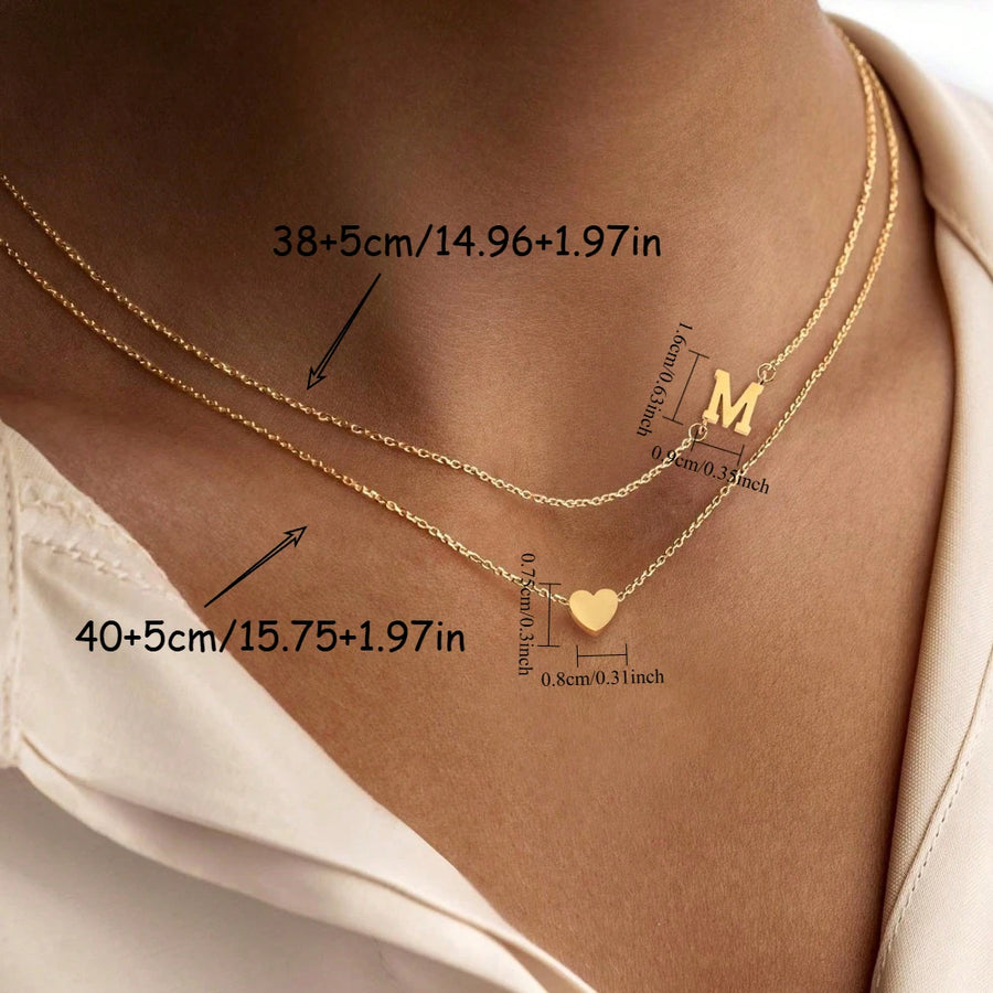 Set de collares clásicos con colgante inicial de corazón de acero inoxidable