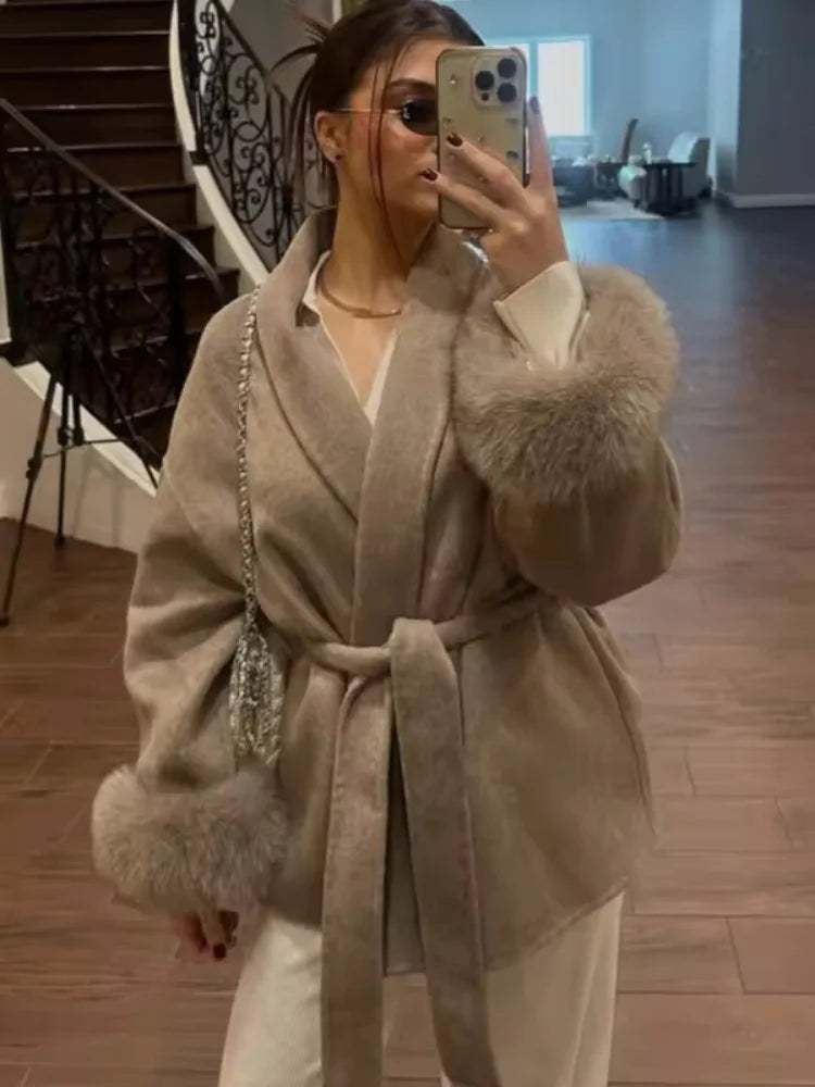 Chaqueta con cinturon
