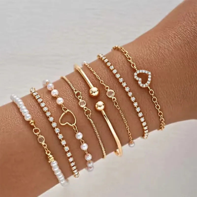 8 Pulseras Elegantes Apilables con Forma de Corazón y Pedrería