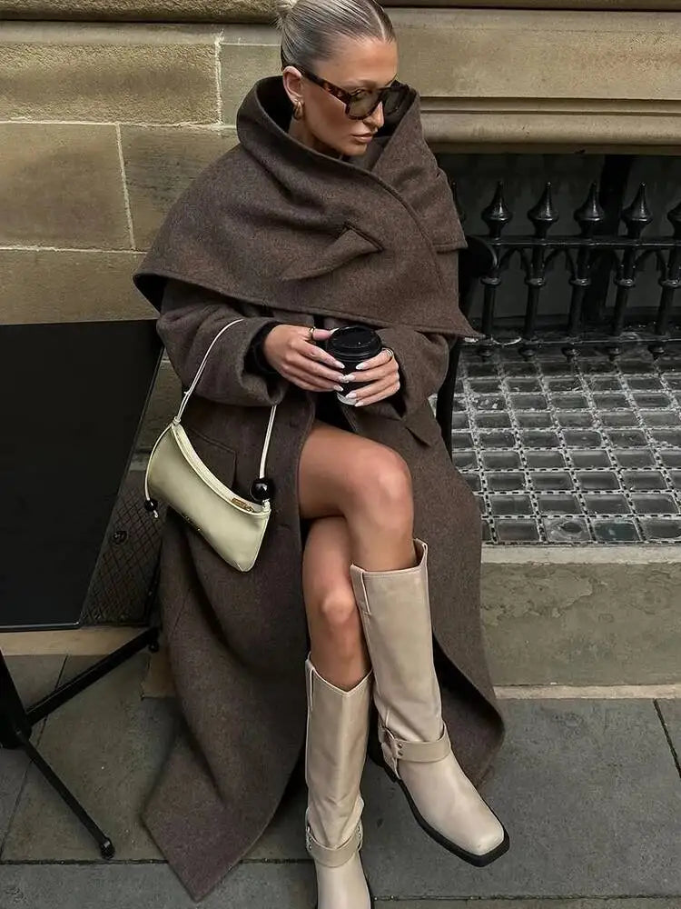 Abrigo Elegante para Mujer con Hombreras