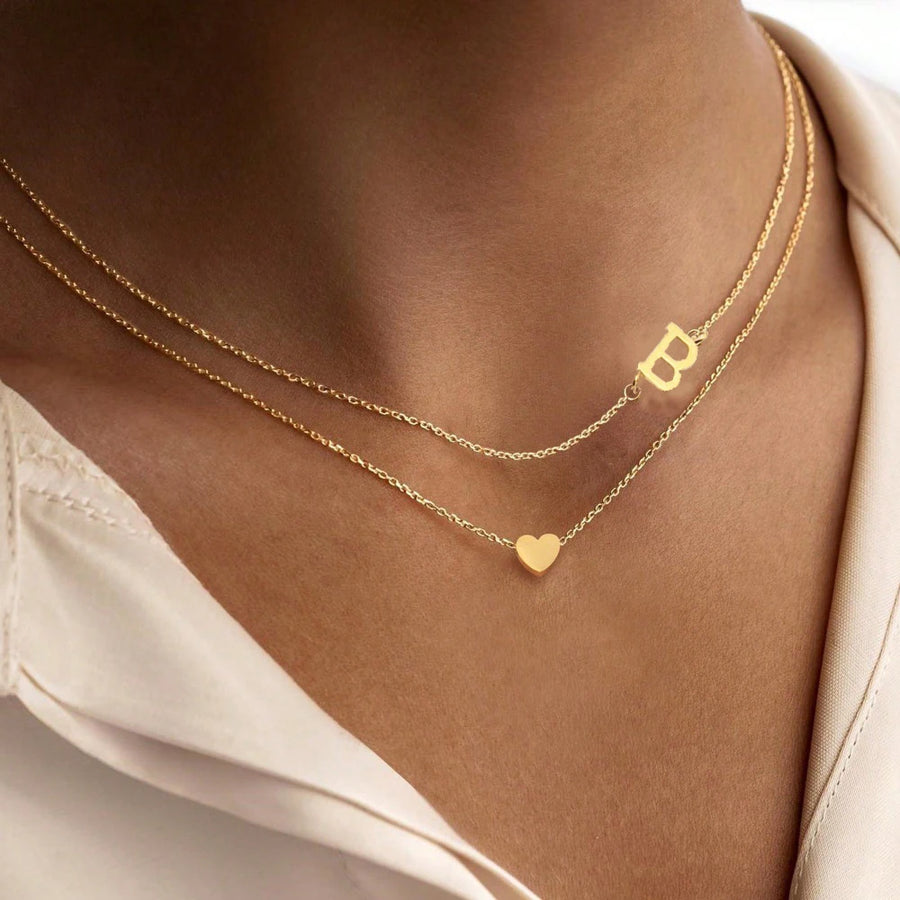 Set de collares clásicos con colgante inicial de corazón de acero inoxidable