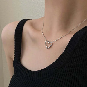 Nuevo collar con colgante de corazón de amor