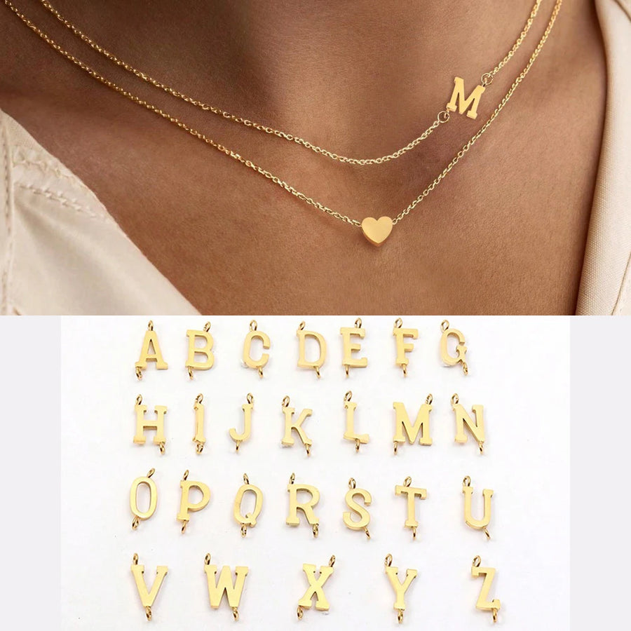 Set de collares clásicos con colgante inicial de corazón de acero inoxidable